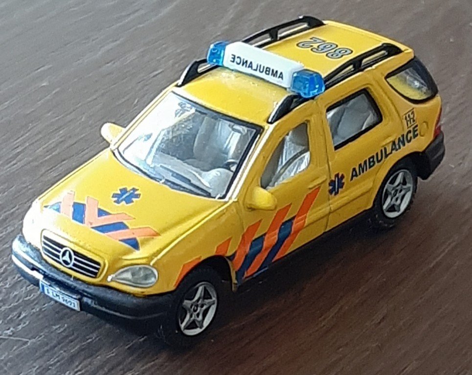 amb 017 ambulance piket 112 dak 862 kent s lm 9691
