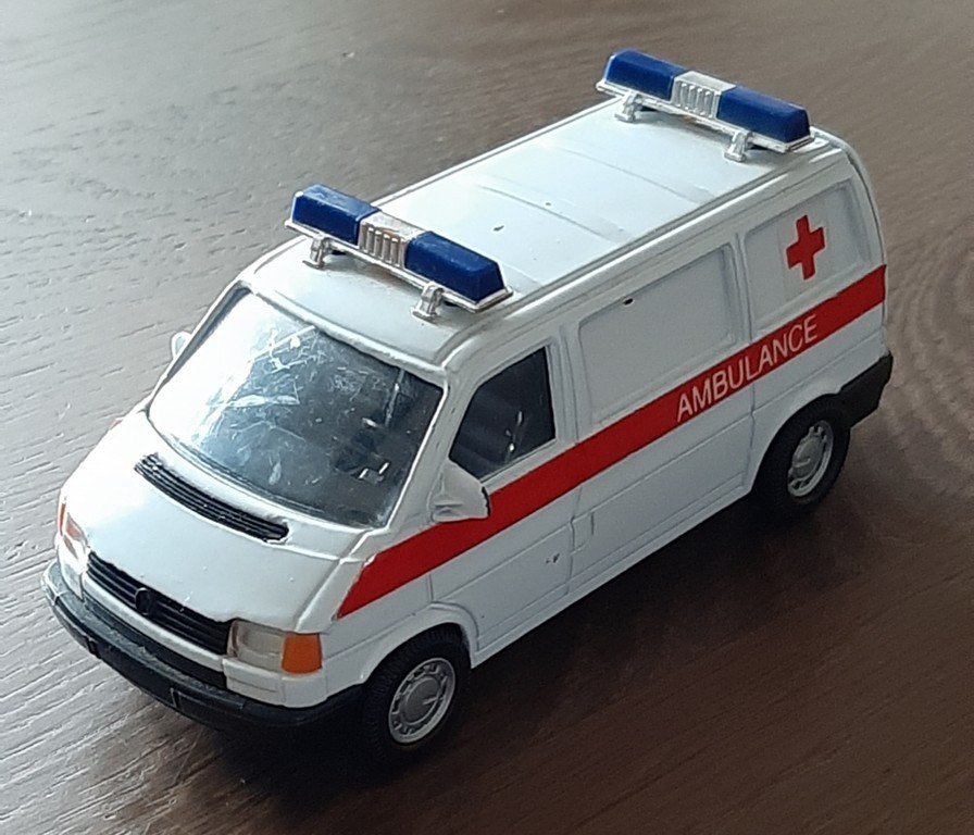amb 147 vw transporter ambulance