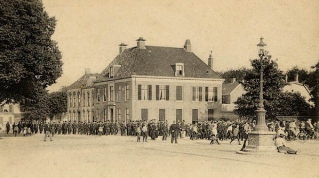 marktenhofstedehuis1900.jpg
